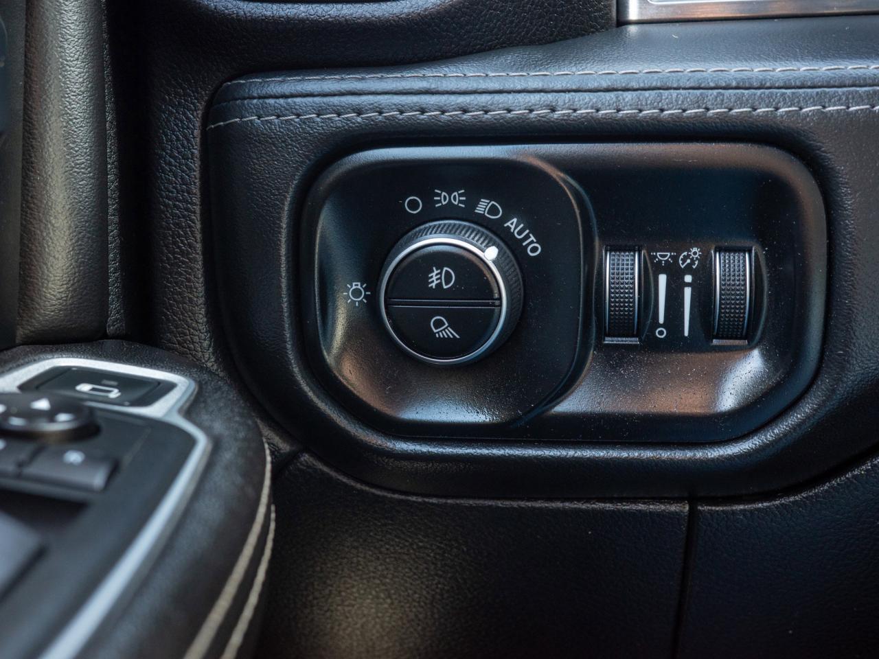 2020 RAM 2500 Limited - Remote Engine Start Heated Steering Whee Photo