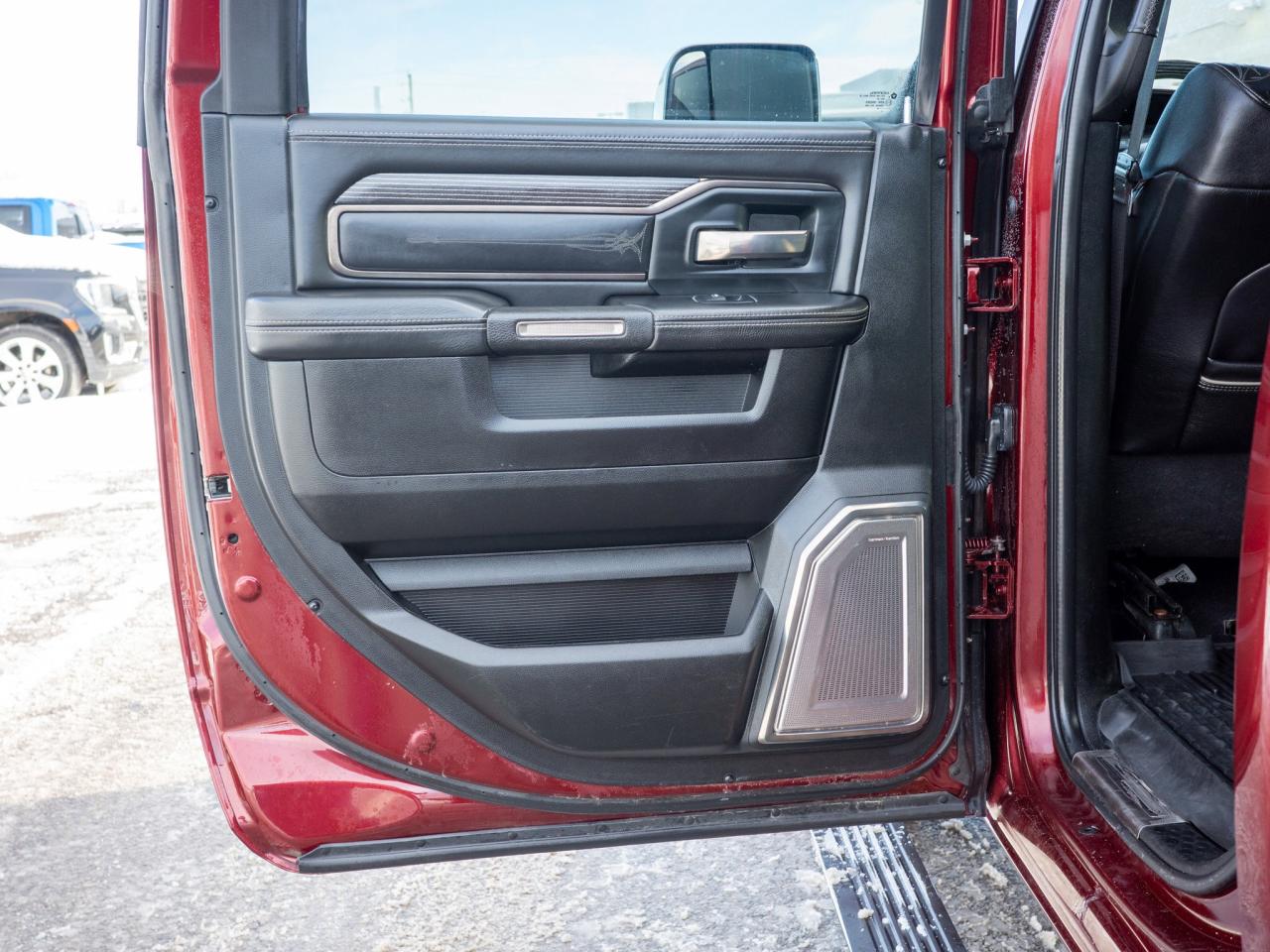 2020 RAM 2500 Limited - Remote Engine Start Heated Steering Whee Photo