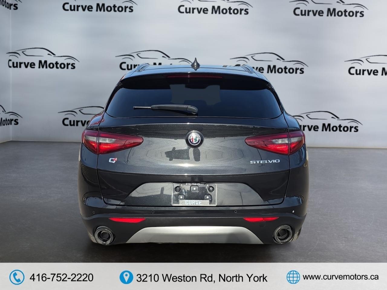 2018 Alfa Romeo Stelvio Ti AWD *RED INTERIOR / NAVIGATION / CAMERA / PANOR Photo4