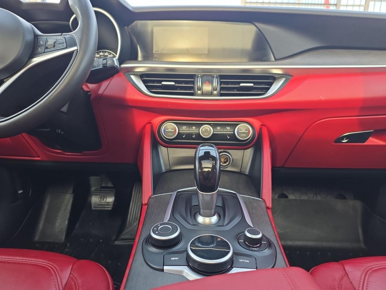 2018 Alfa Romeo Stelvio Ti AWD *RED INTERIOR / NAVIGATION / CAMERA / PANOR Photo