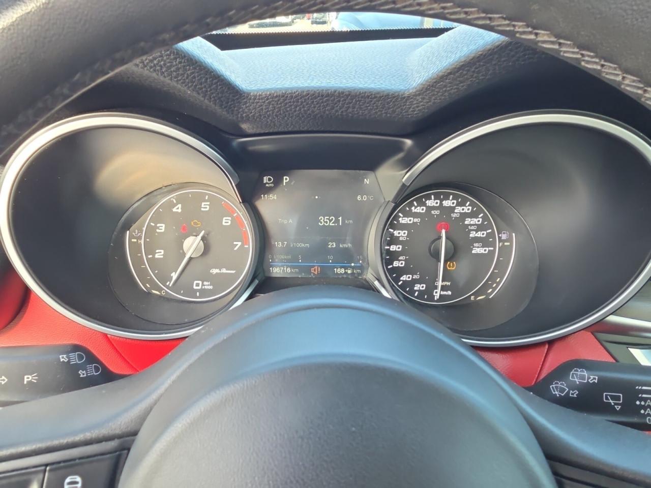 2018 Alfa Romeo Stelvio Ti AWD *RED INTERIOR / NAVIGATION / CAMERA / PANOR Photo