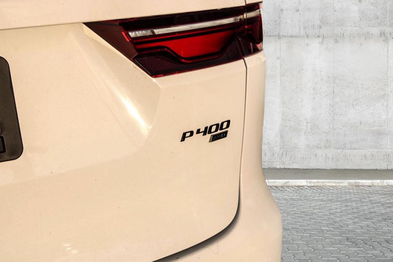 2021 Jaguar F-PACE P400 R-Dynamic S Auto Photo