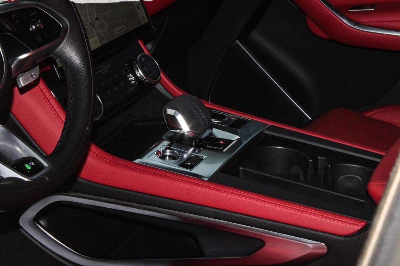 2021 Jaguar F-PACE P400 R-Dynamic S Auto Photo