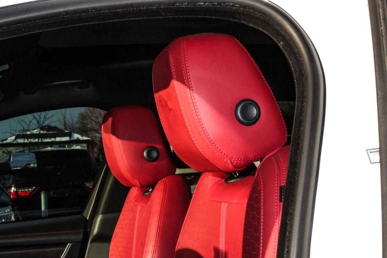 2021 Jaguar F-PACE P400 R-Dynamic S Auto Photo