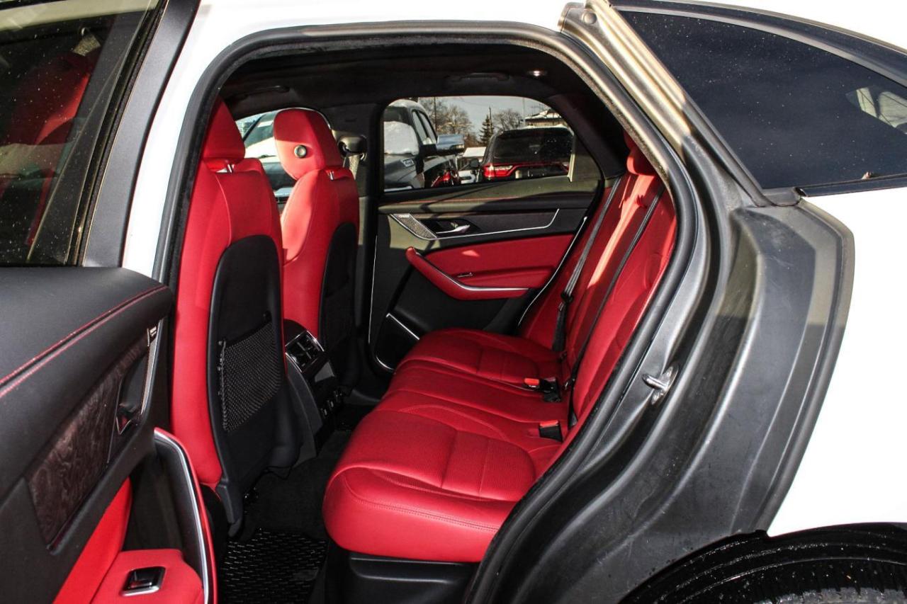 2021 Jaguar F-PACE P400 R-Dynamic S Auto Photo