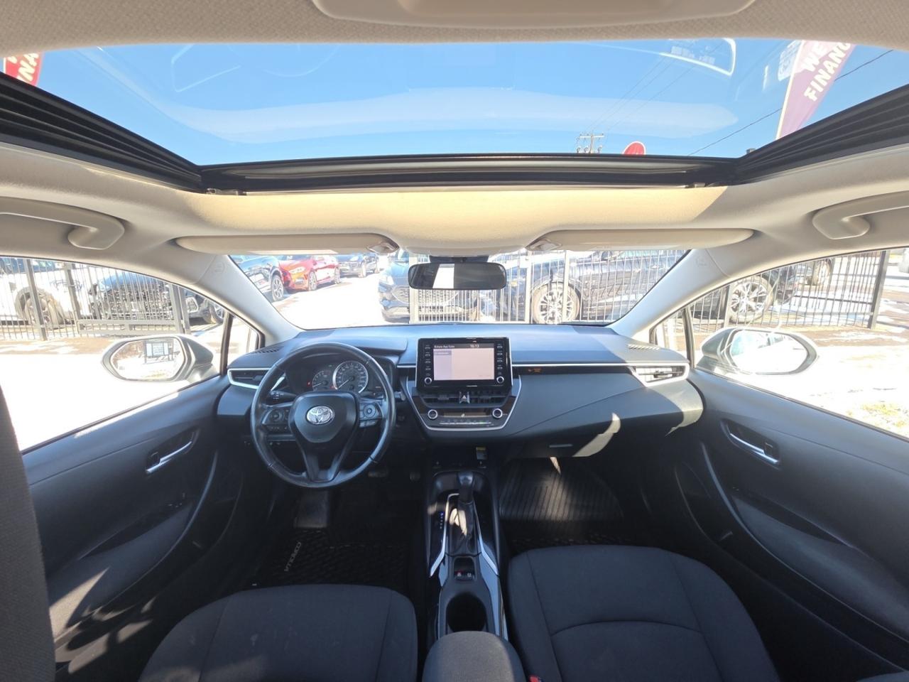 2020 Toyota Corolla LE * NO ACCIDENTS / SUNROOF / CAMERA / BLIND SPOT Photo