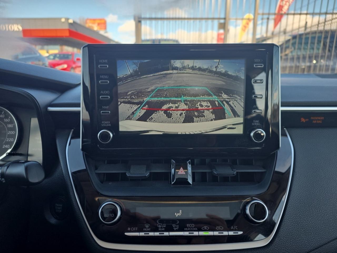 2020 Toyota Corolla LE * NO ACCIDENTS / SUNROOF / CAMERA / BLIND SPOT Photo