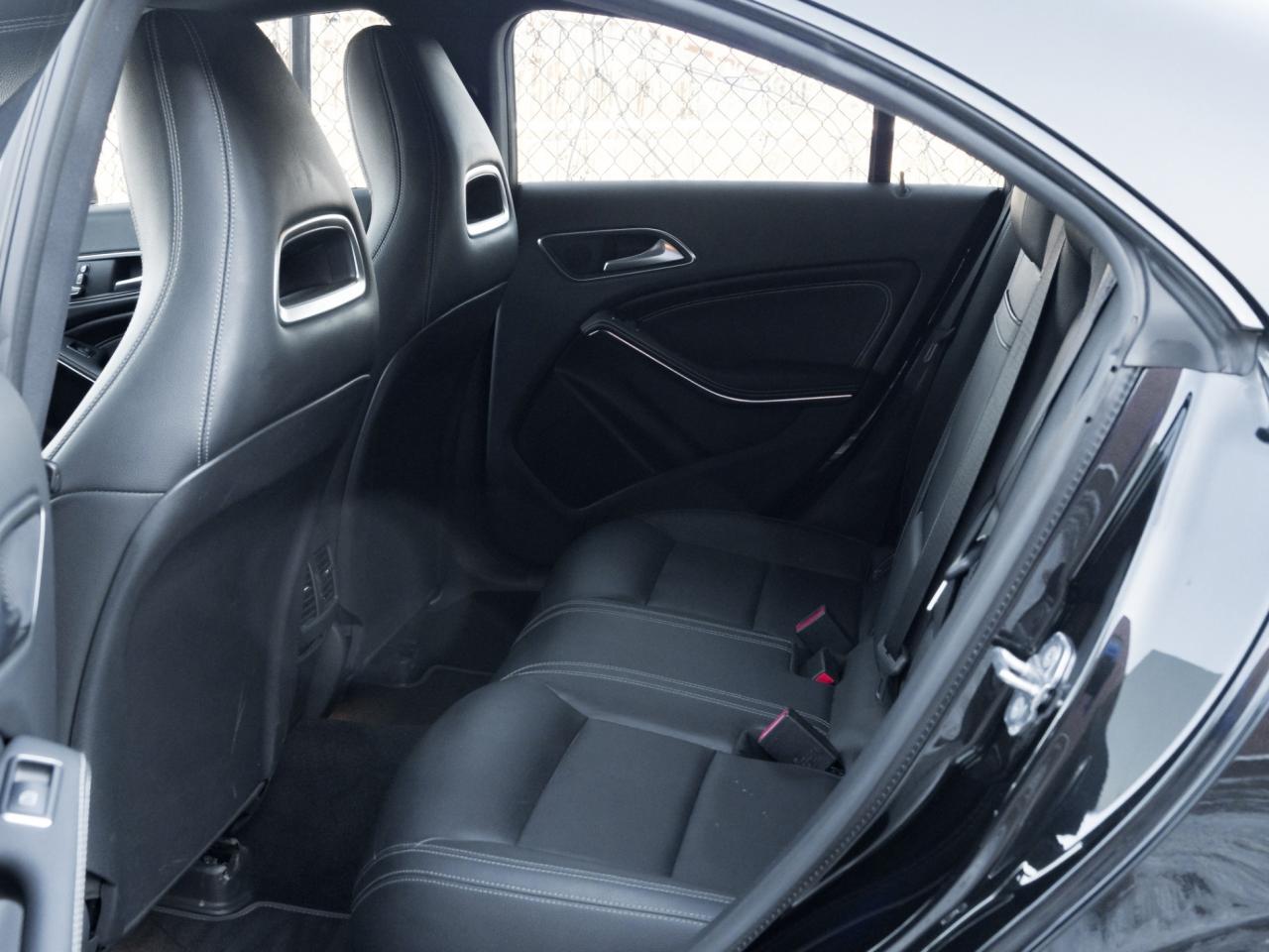 2019 Mercedes-Benz CLA-Class CLA 250 4MATIC Coupe, PANO SUNROOF Photo