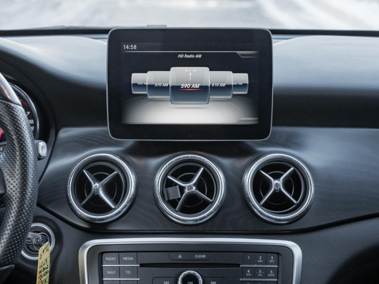 2019 Mercedes-Benz CLA-Class CLA 250 4MATIC Coupe, PANO SUNROOF Photo