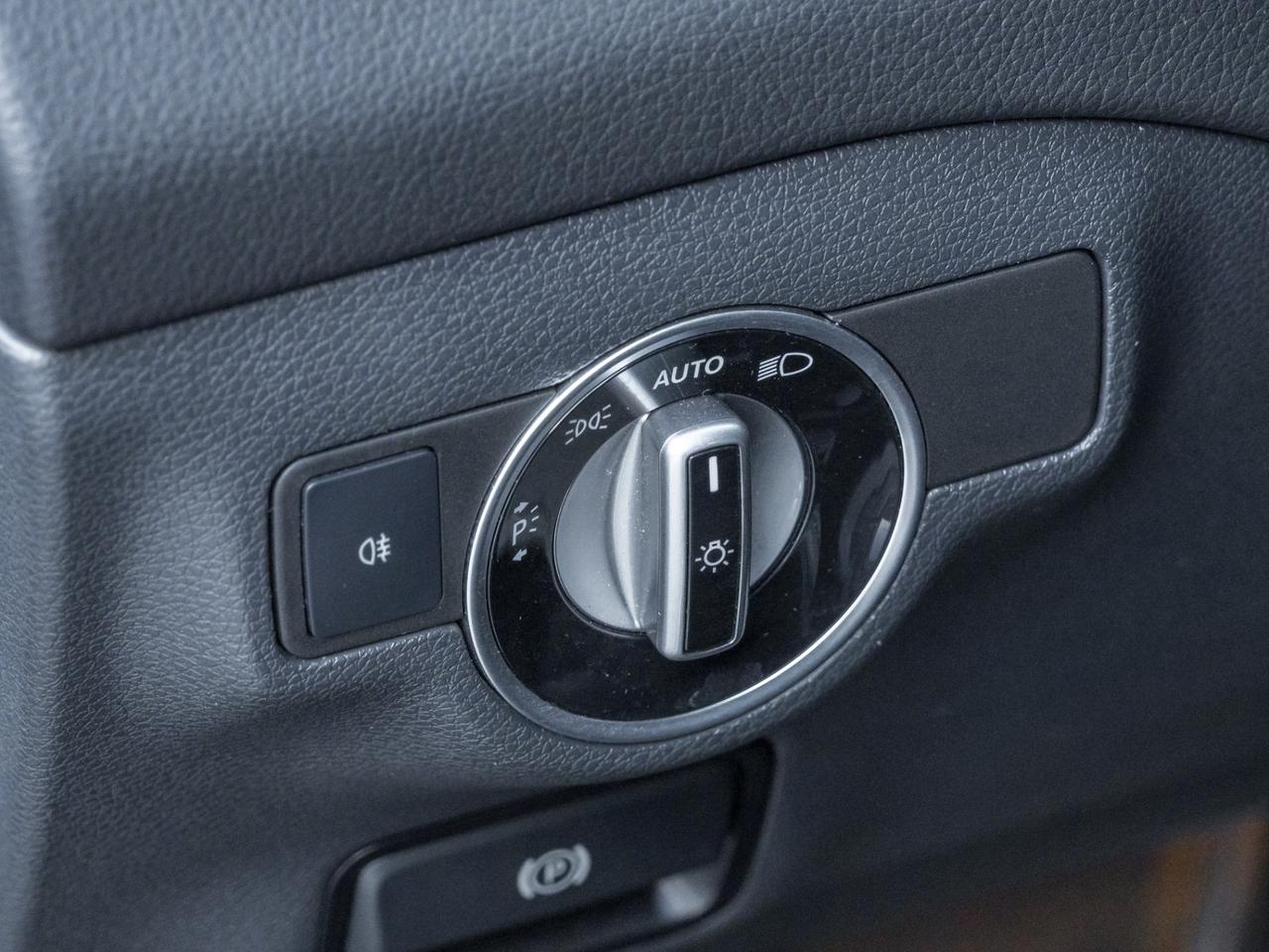 2019 Mercedes-Benz CLA-Class CLA 250 4MATIC Coupe, PANO SUNROOF Photo