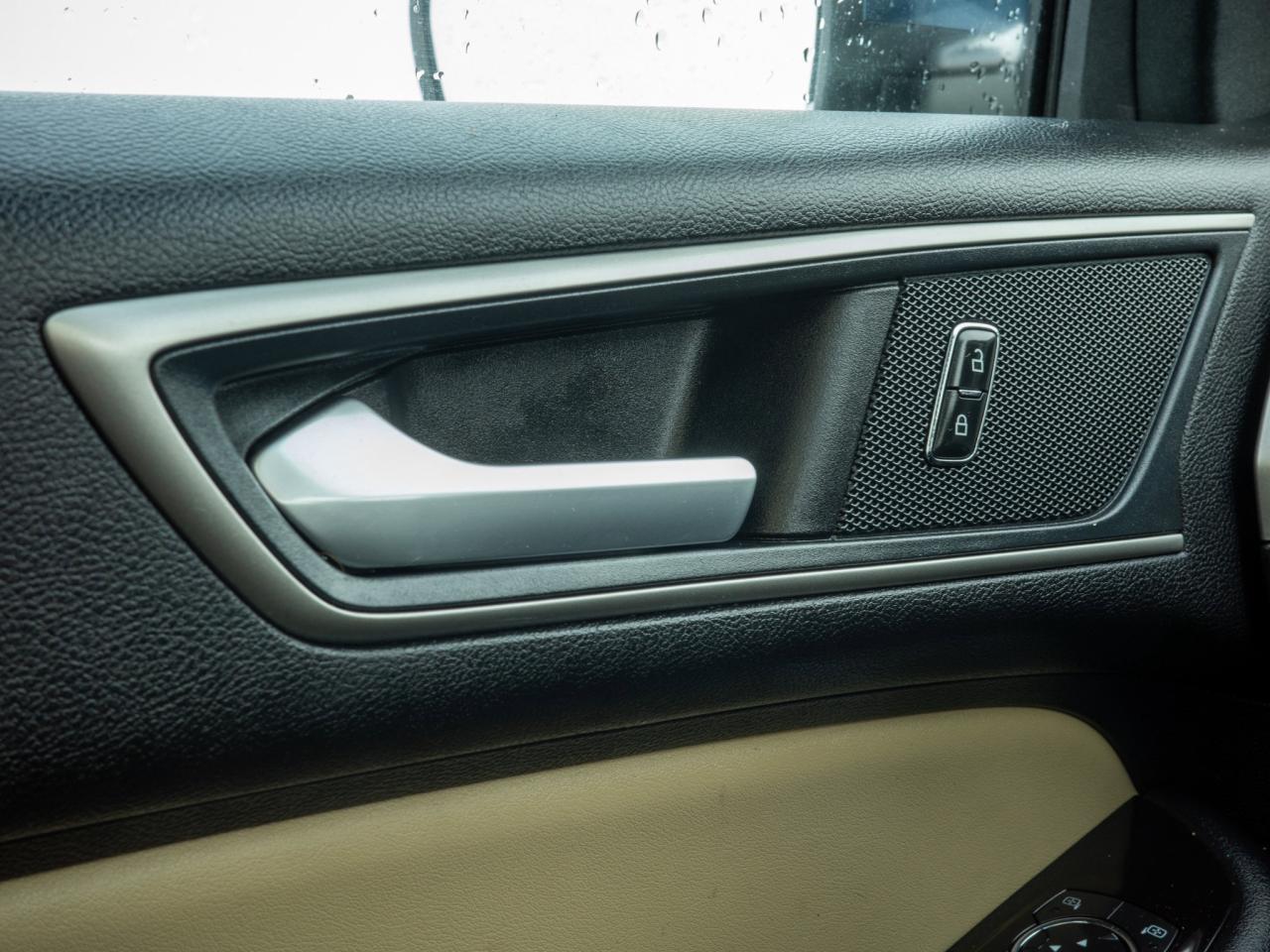 2019 Ford Edge SEL - Power Liftgate Heated Mirrors Photo
