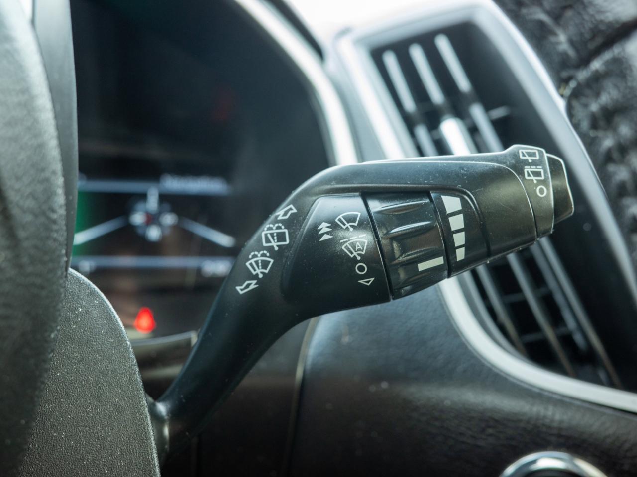 2019 Ford Edge SEL - Power Liftgate Heated Mirrors Photo