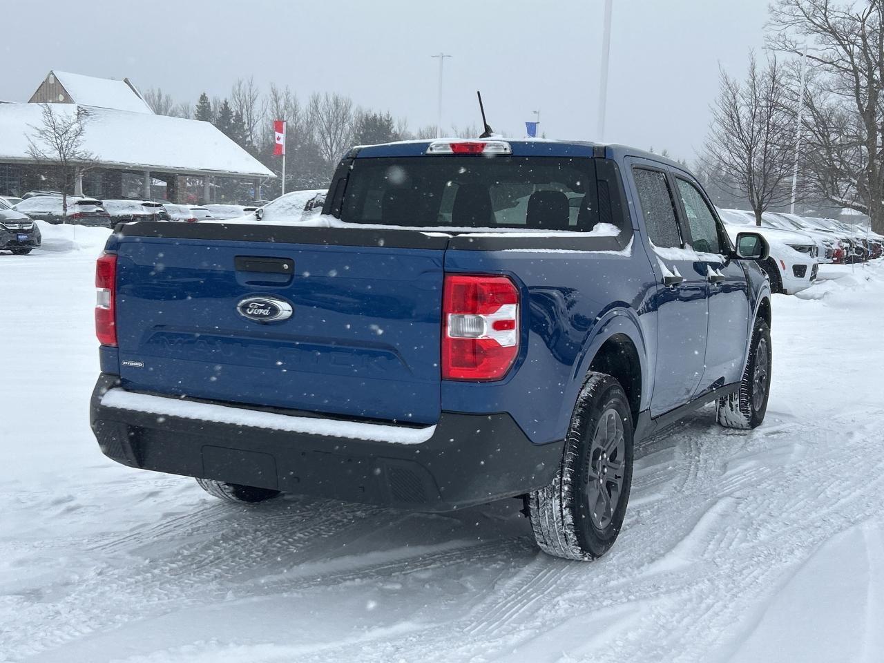 2024 Ford Maverick Hybrid XLT FWD SuperCrew   Blind-spot   Lane Keep Photo3