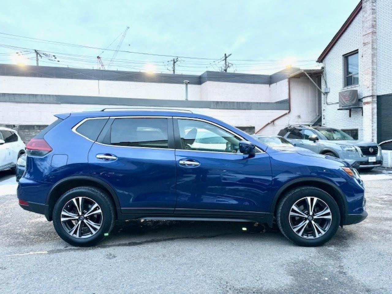 2020 Nissan Rogue SV TECH AWD, NAVI, AROUND VIEW, PANO ROOF, ALLOYS Photo