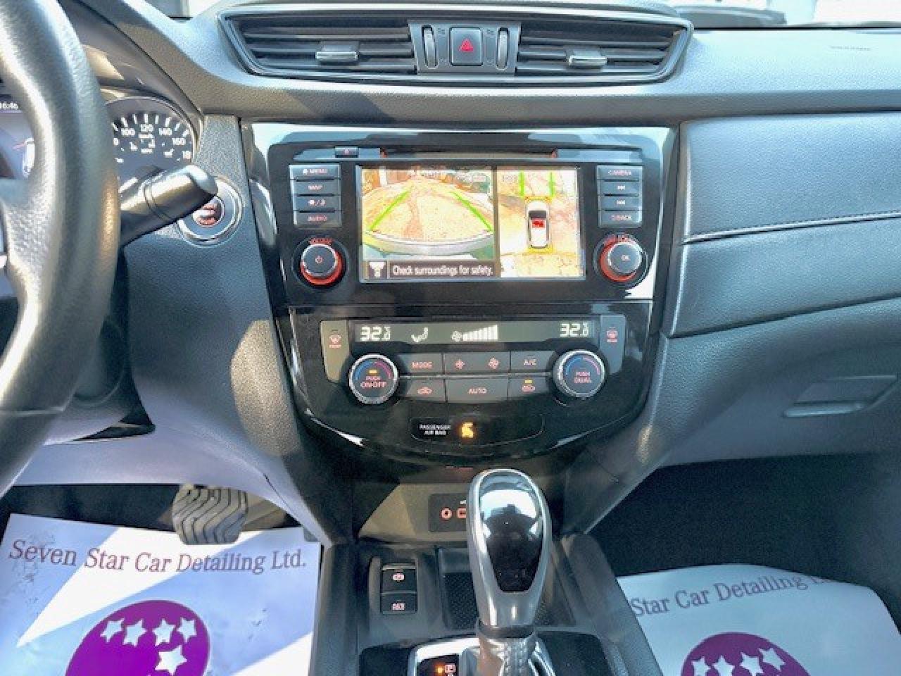 2020 Nissan Rogue SV TECH AWD, NAVI, AROUND VIEW, PANO ROOF, ALLOYS Photo