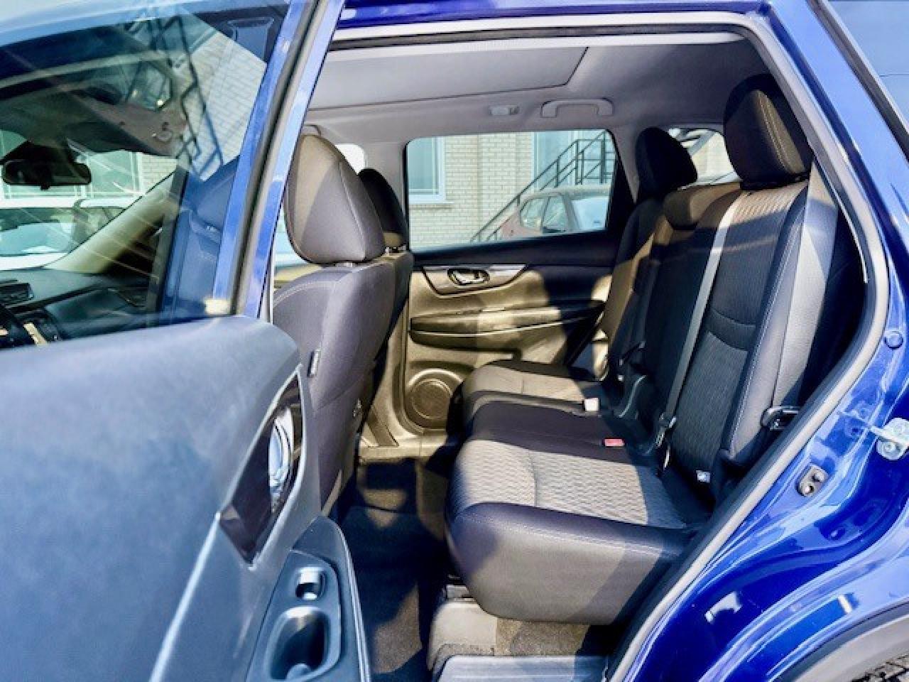 2020 Nissan Rogue SV TECH AWD, NAVI, AROUND VIEW, PANO ROOF, ALLOYS Photo