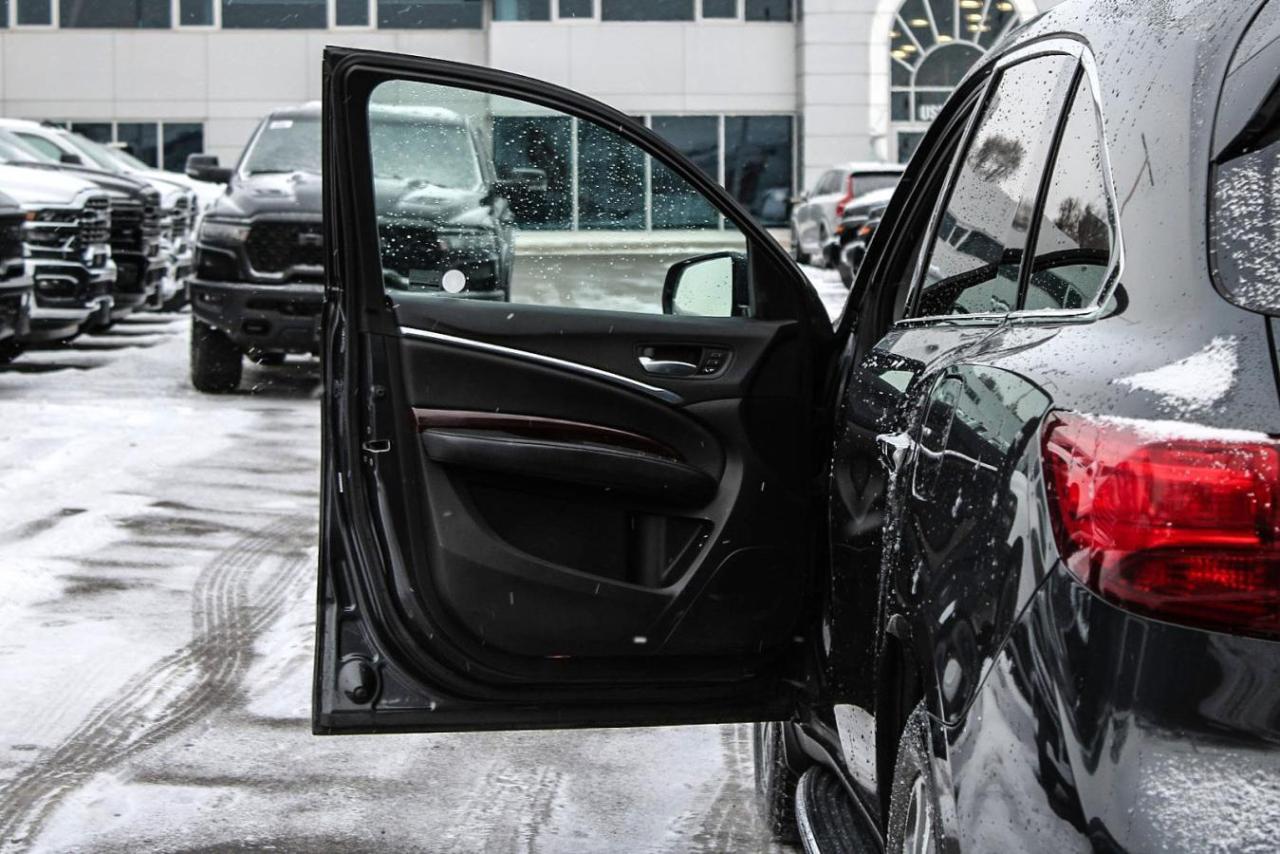 2016 Acura MDX SH-AWD 4dr Tech Pkg Photo