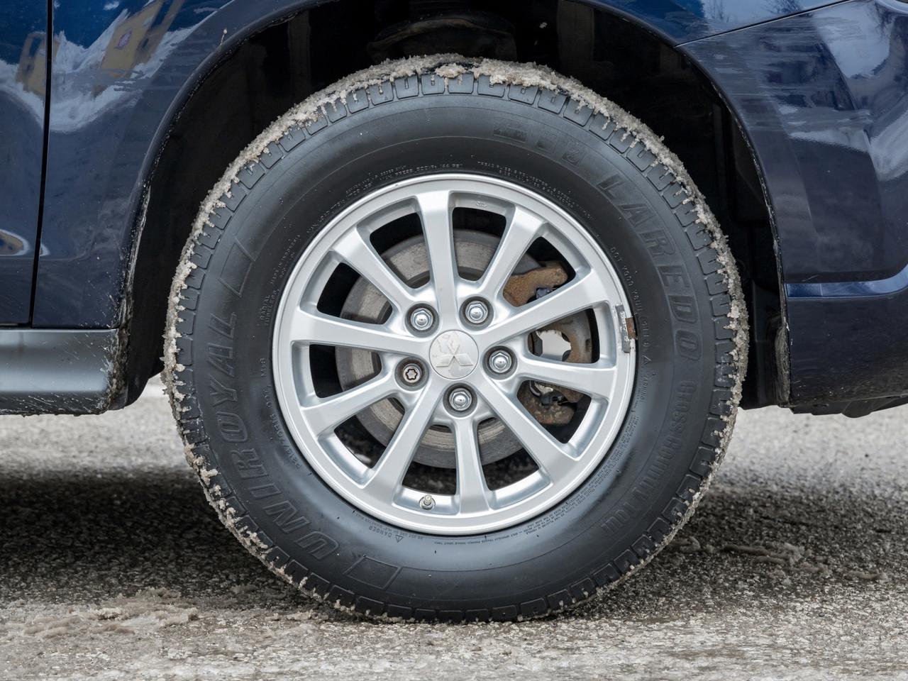 2011 Mitsubishi RVR 4WD  CVT SE, NO ACCIDENT, ONE OWNER , DEALER SERVI Photo