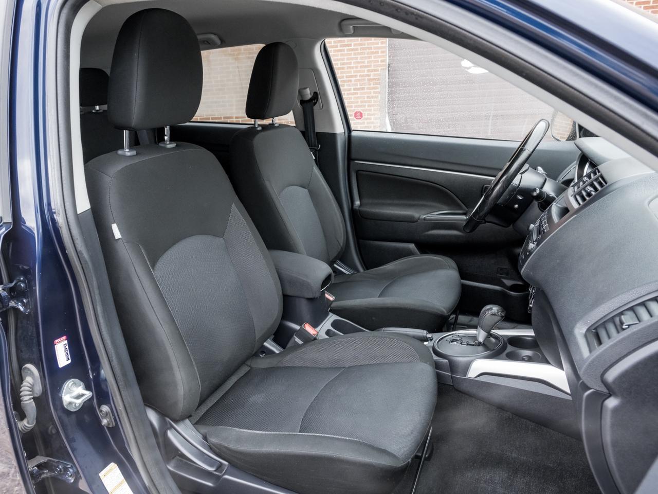 2011 Mitsubishi RVR 4WD  CVT SE, NO ACCIDENT, ONE OWNER , DEALER SERVI Photo