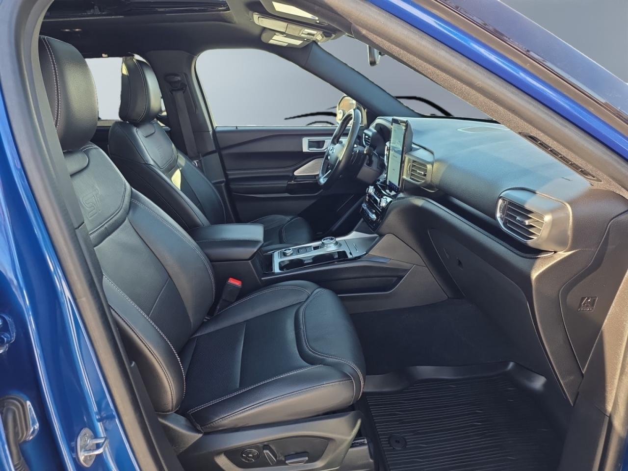 2022 Ford Explorer ST 4WD 400 HP * NO ACCIDENTS / 1 OWNER / COOLED SE Photo