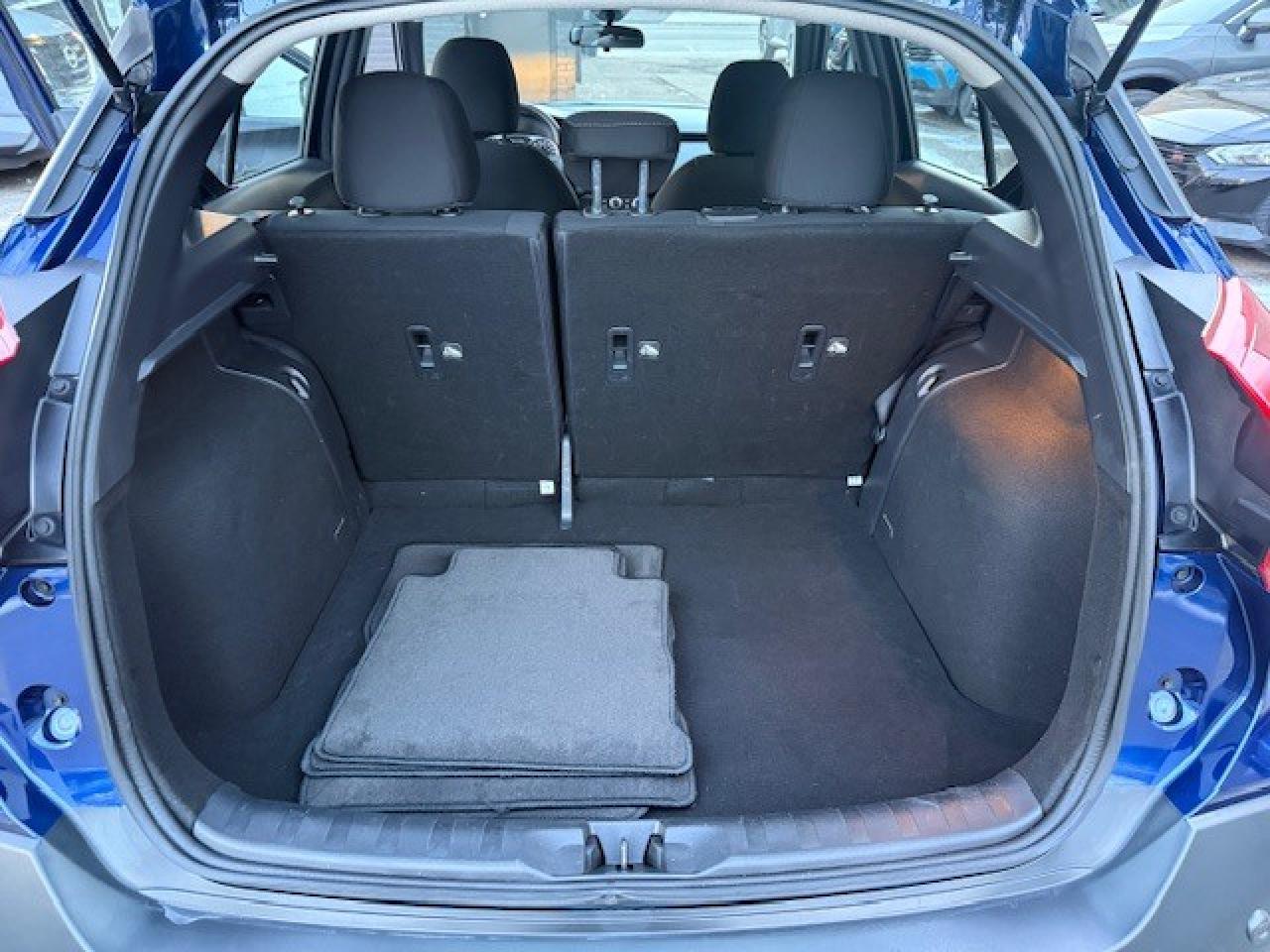 2020 Nissan Kicks S, BLIND SPOT, PUSH BUTTON, BACK UP CAM, STREAMING Photo