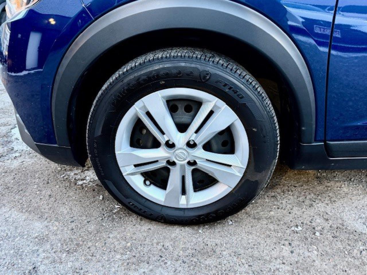 2020 Nissan Kicks S, BLIND SPOT, PUSH BUTTON, BACK UP CAM, STREAMING Photo