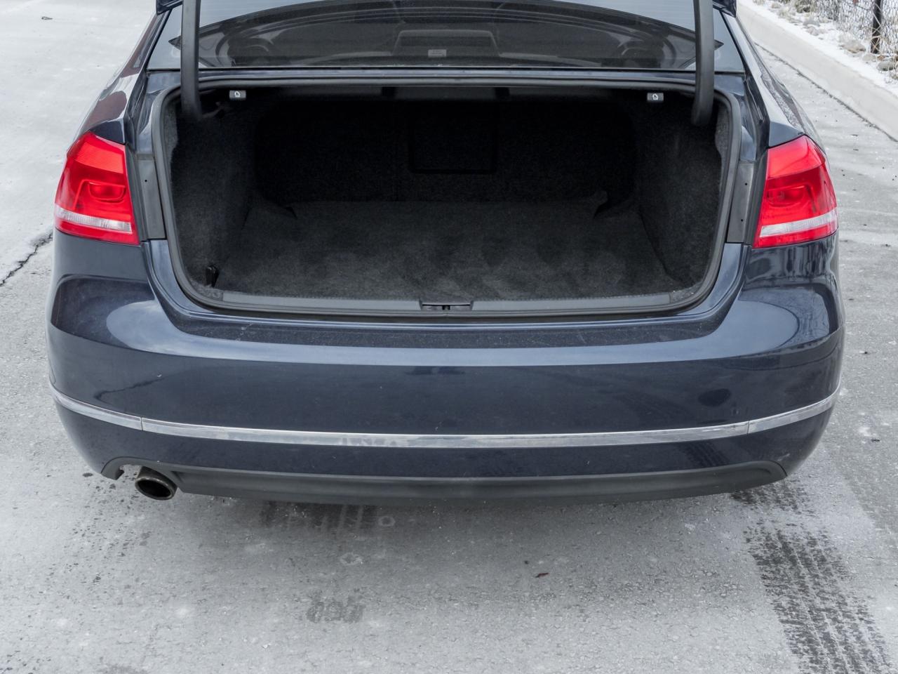 2014 Volkswagen Passat 1.8 TSI  Highline, NAVI, CAMERA, LEATHER, SUNROOF Photo