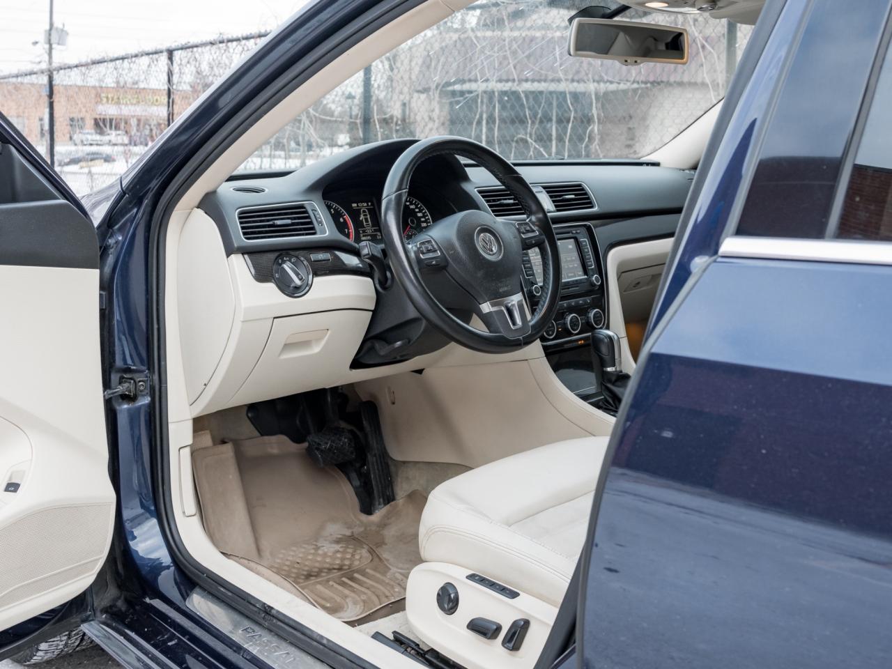 2014 Volkswagen Passat 1.8 TSI  Highline, NAVI, CAMERA, LEATHER, SUNROOF Photo