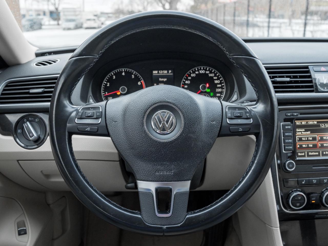 2014 Volkswagen Passat 1.8 TSI  Highline, NAVI, CAMERA, LEATHER, SUNROOF Photo