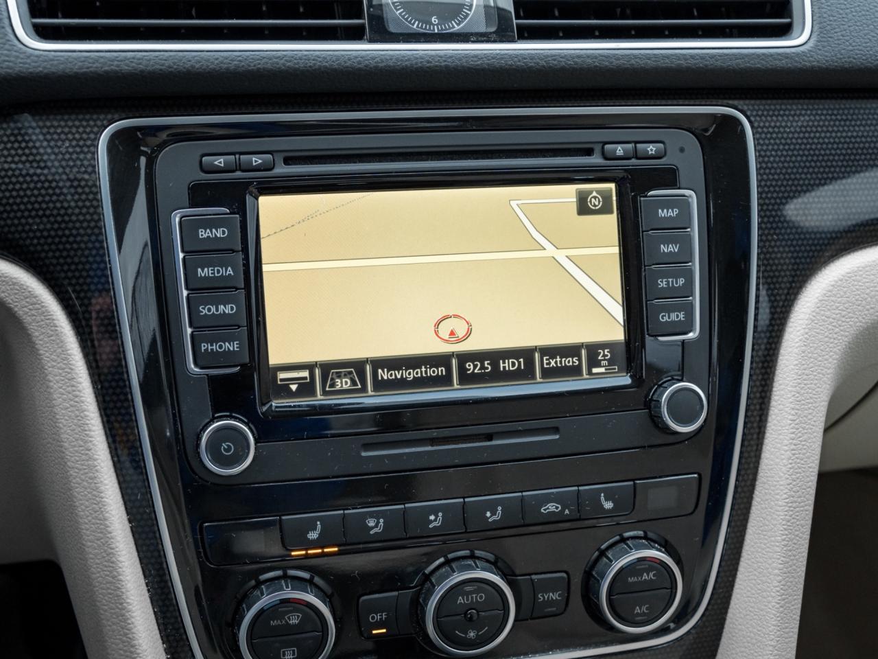 2014 Volkswagen Passat 1.8 TSI  Highline, NAVI, CAMERA, LEATHER, SUNROOF Photo