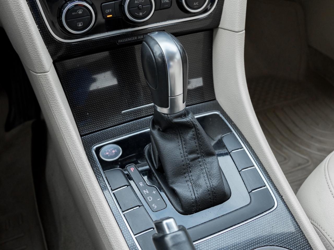 2014 Volkswagen Passat 1.8 TSI  Highline, NAVI, CAMERA, LEATHER, SUNROOF Photo