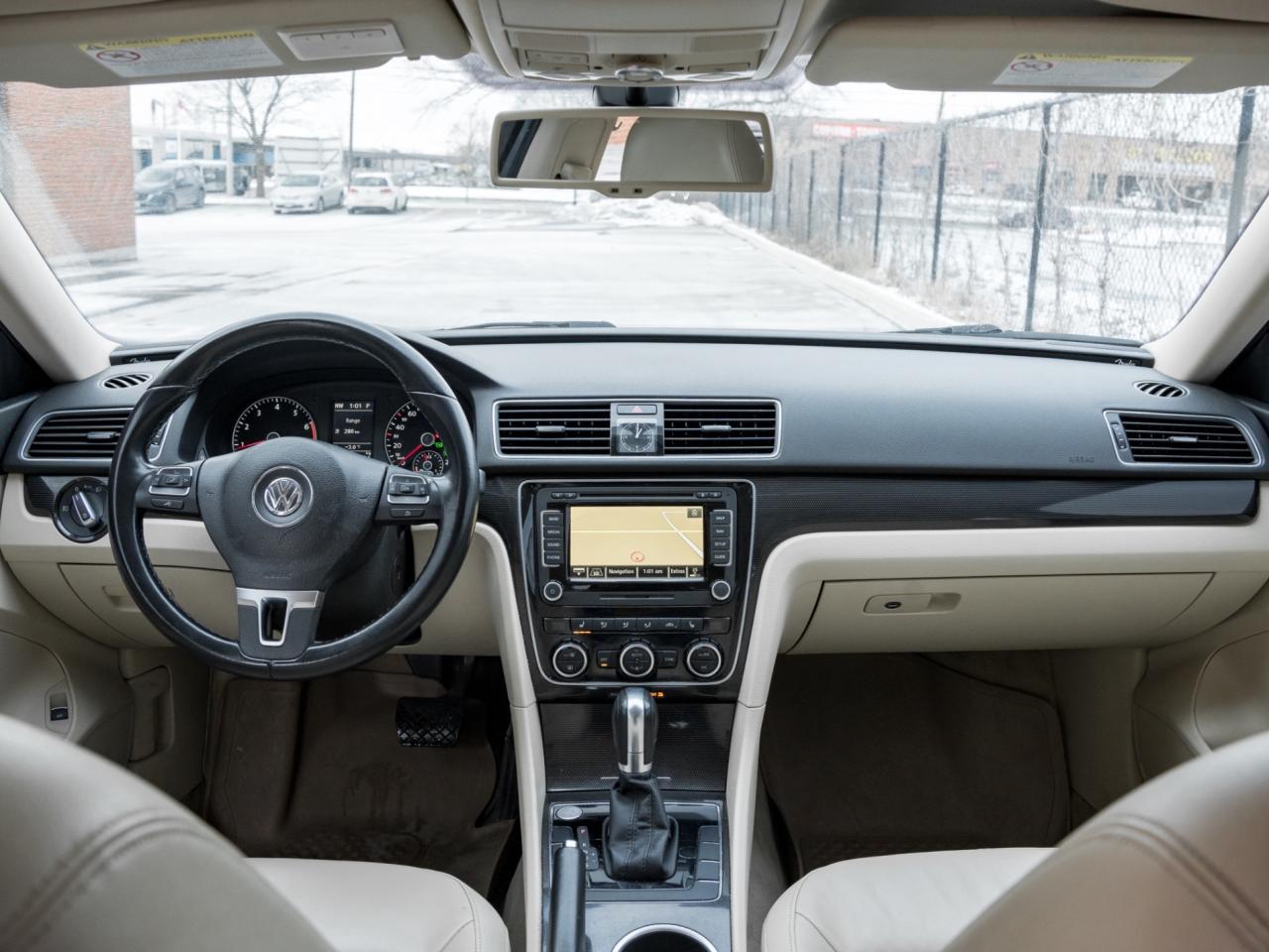 2014 Volkswagen Passat 1.8 TSI  Highline, NAVI, CAMERA, LEATHER, SUNROOF Photo