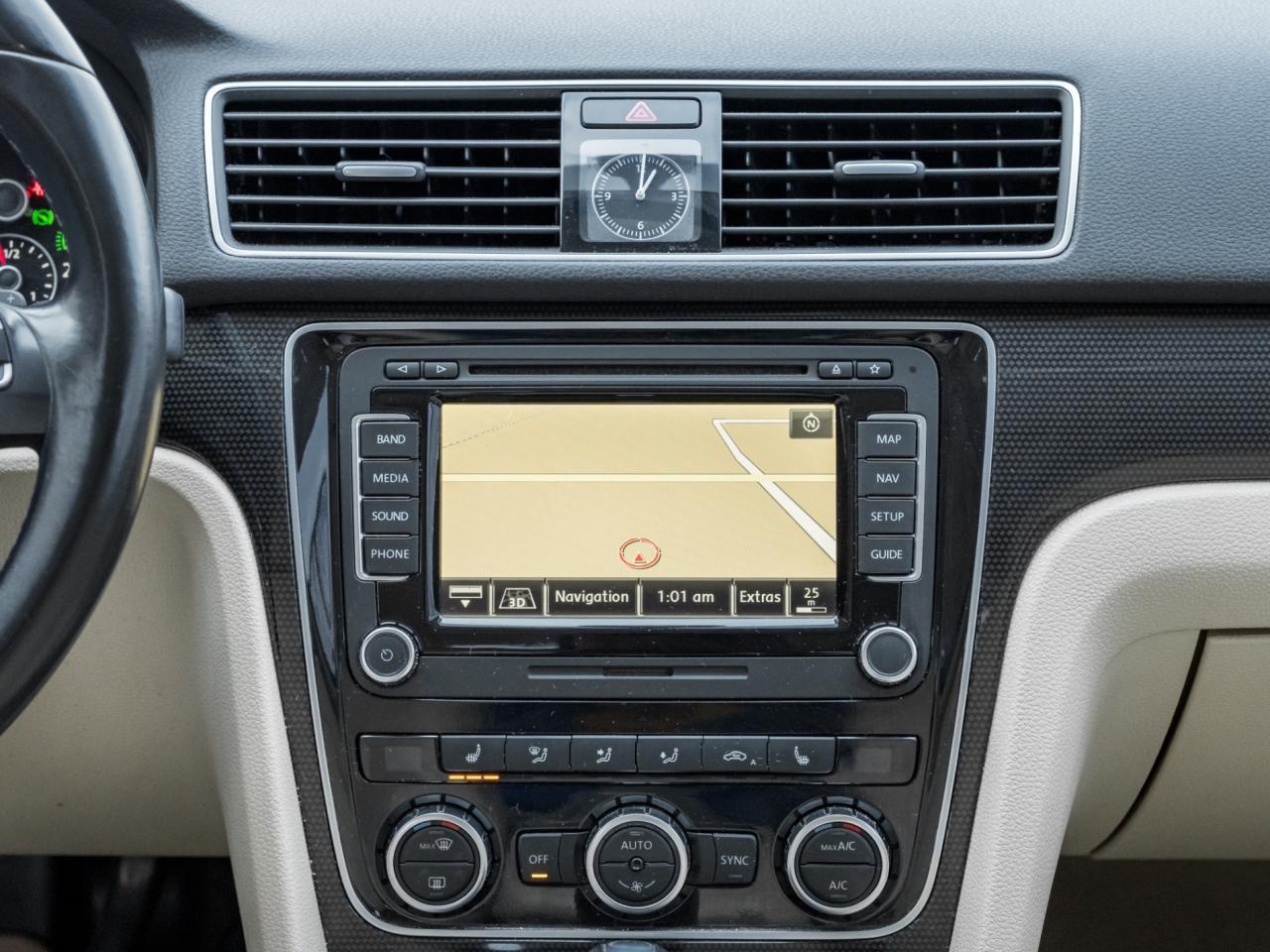 2014 Volkswagen Passat 1.8 TSI  Highline, NAVI, CAMERA, LEATHER, SUNROOF Photo