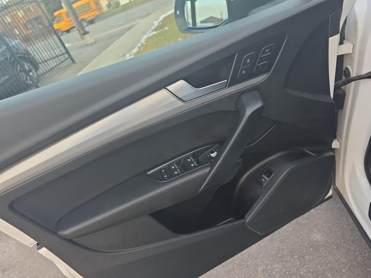 2019 Audi Q5 Progressiv * NO ACCIDENT / NAVI / CAM / PANO / CAR Photo