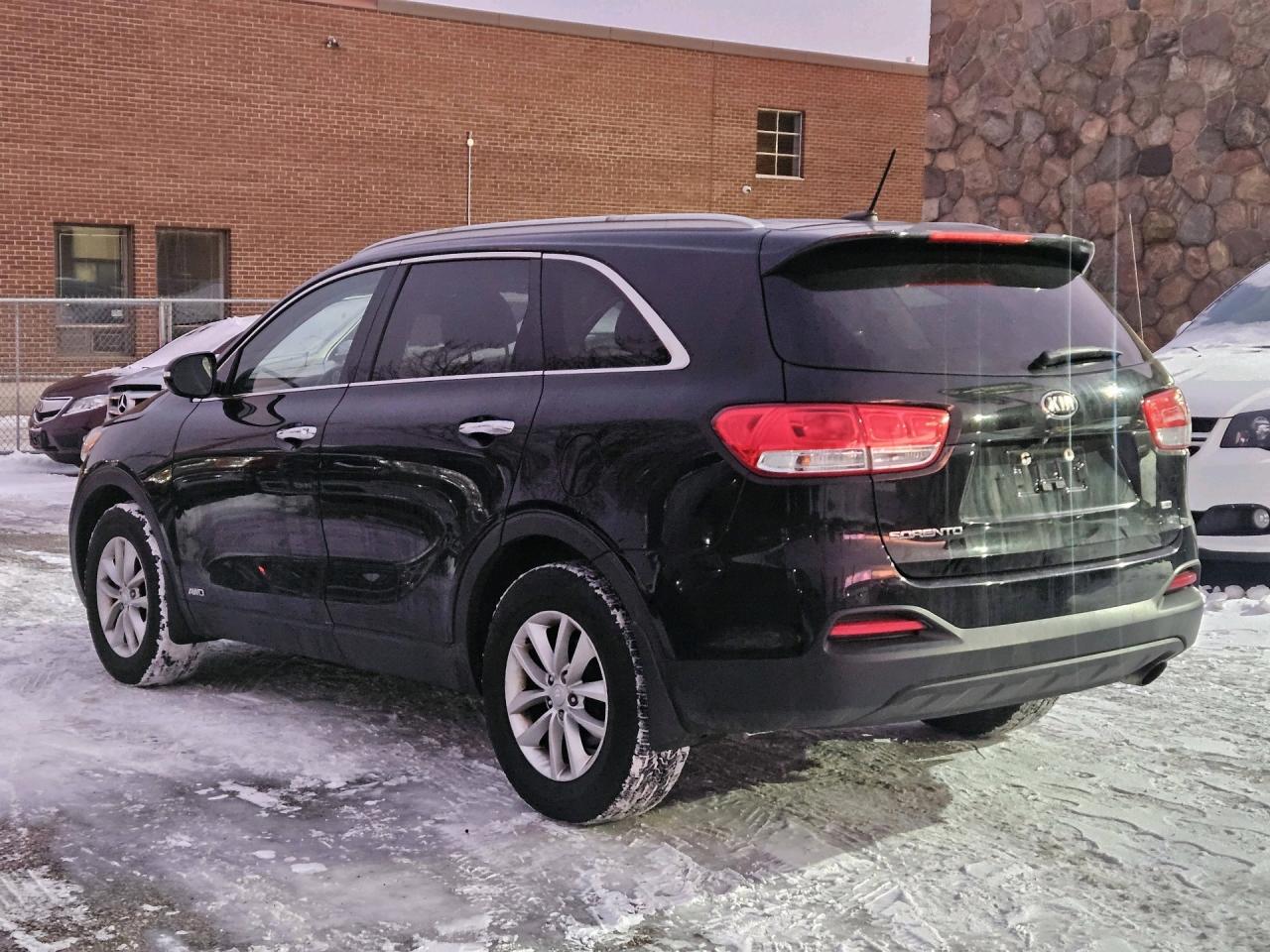 2018 Kia Sorento LX AWD ACCIDENT FREE , LOW MILEAGE Photo4