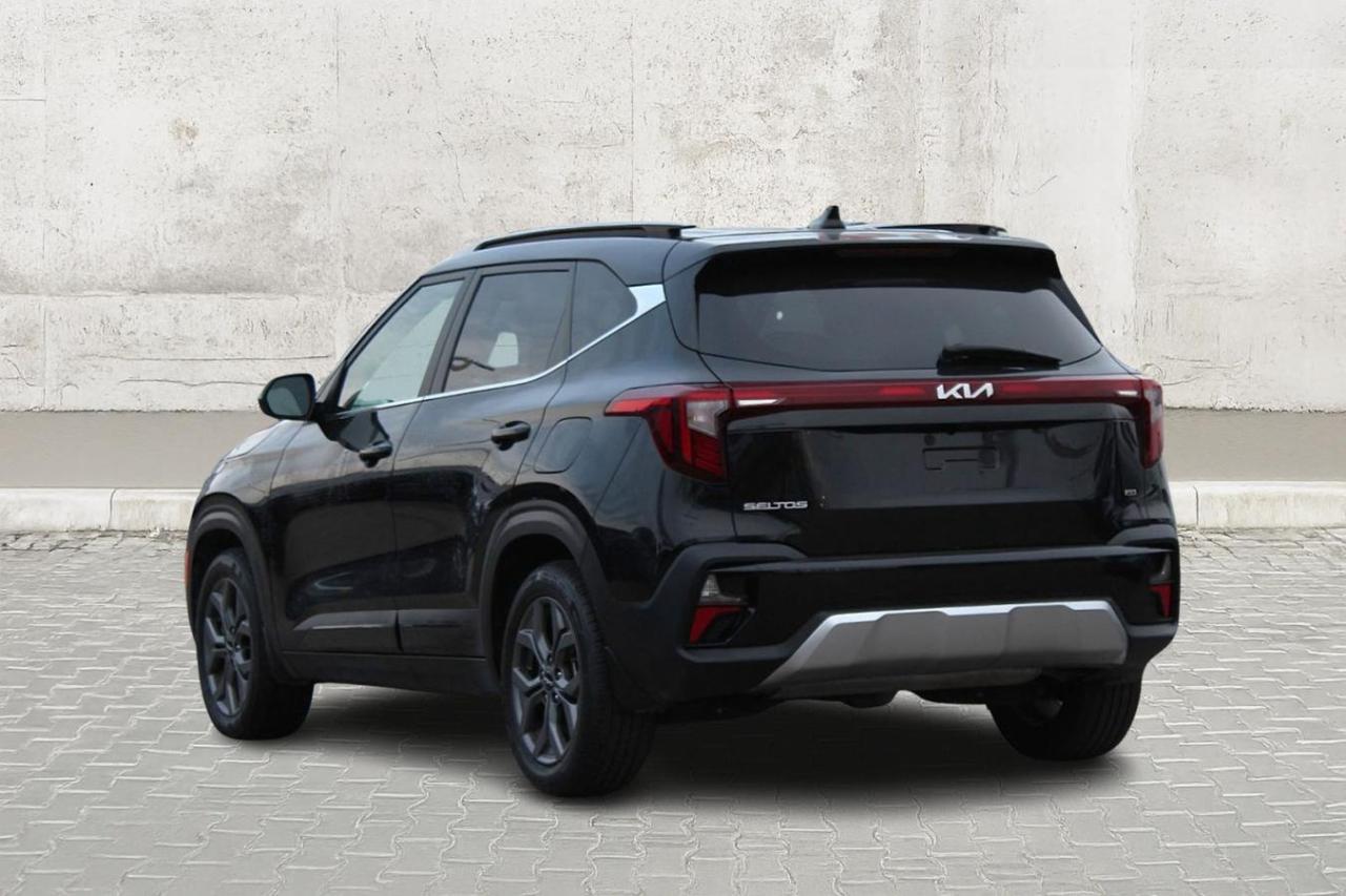 2024 Kia Seltos EX AWD Photo3