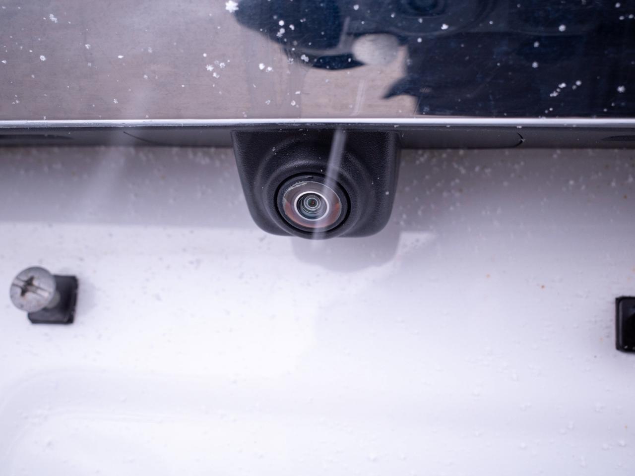 2024 GMC Yukon SLE - Three Row Seating   Remote Start Photo