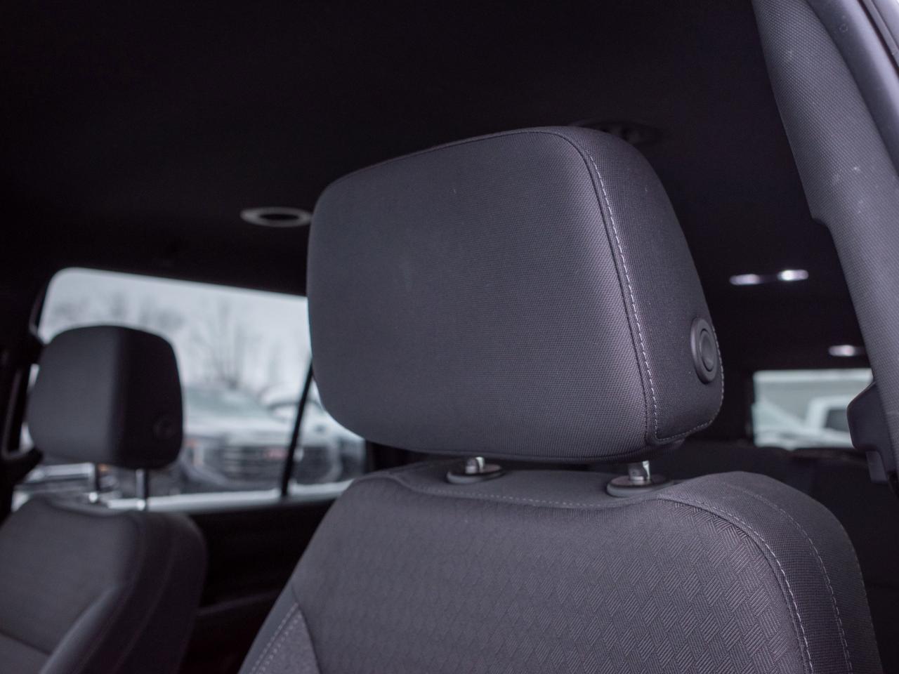 2024 GMC Yukon SLE - Three Row Seating Remote Start Photo