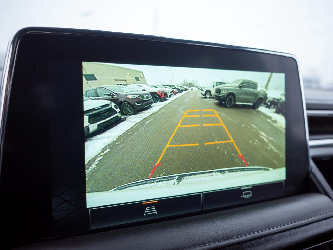 2024 GMC Yukon SLE - Three Row Seating Remote Start Photo