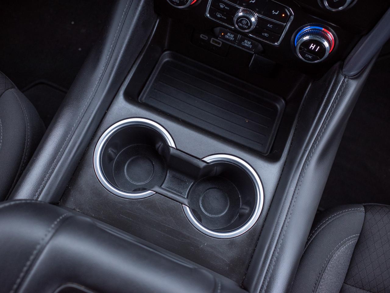 2024 GMC Yukon SLE - Three Row Seating Remote Start Photo