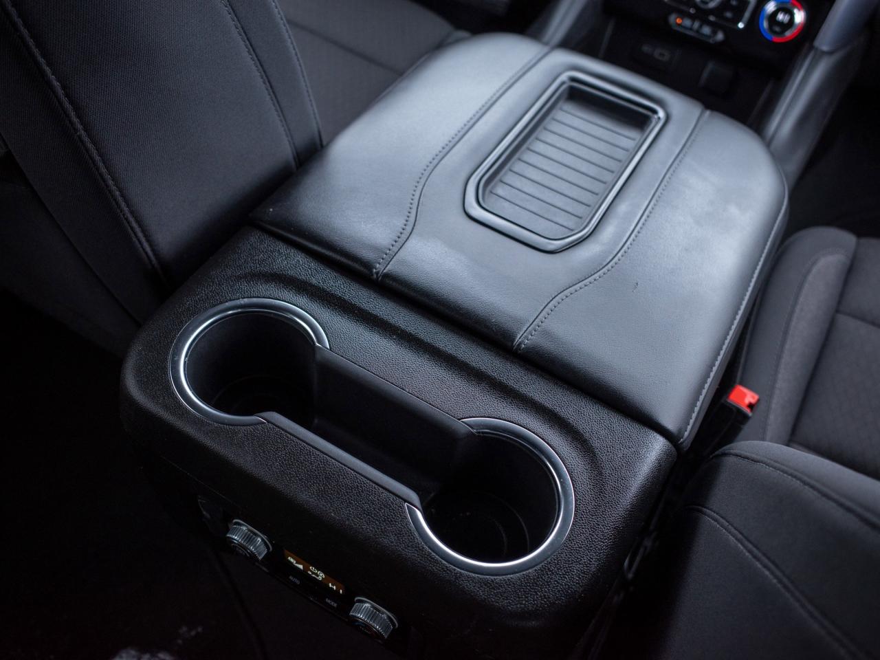 2024 GMC Yukon SLE - Three Row Seating Remote Start Photo