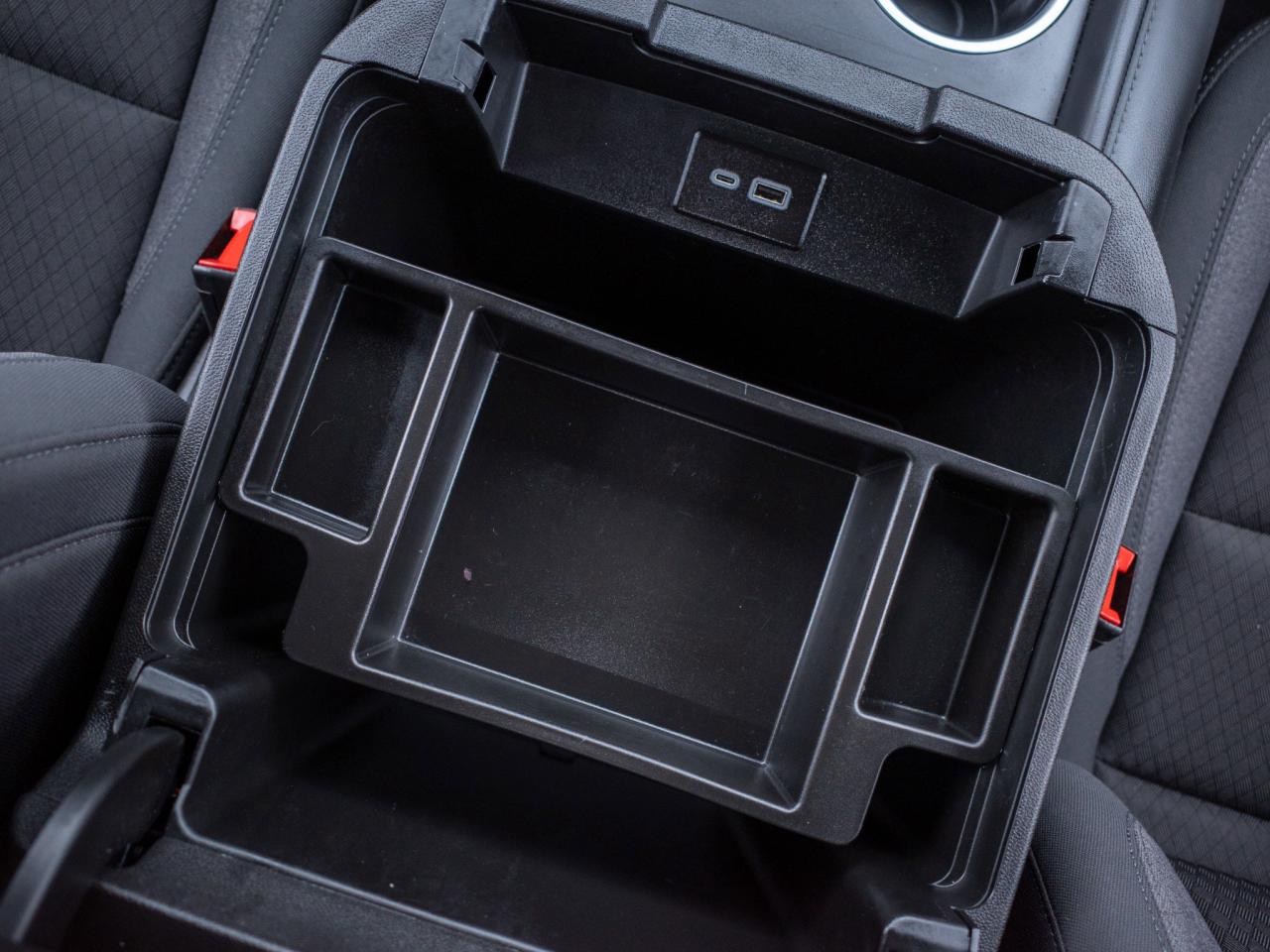 2024 GMC Yukon SLE - Three Row Seating Remote Start Photo