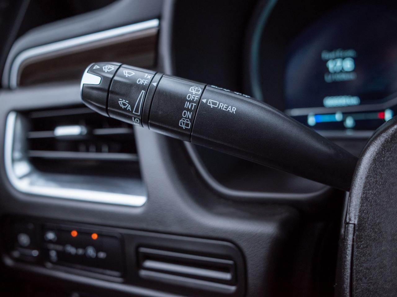 2024 GMC Yukon SLE - Three Row Seating   Remote Start Photo