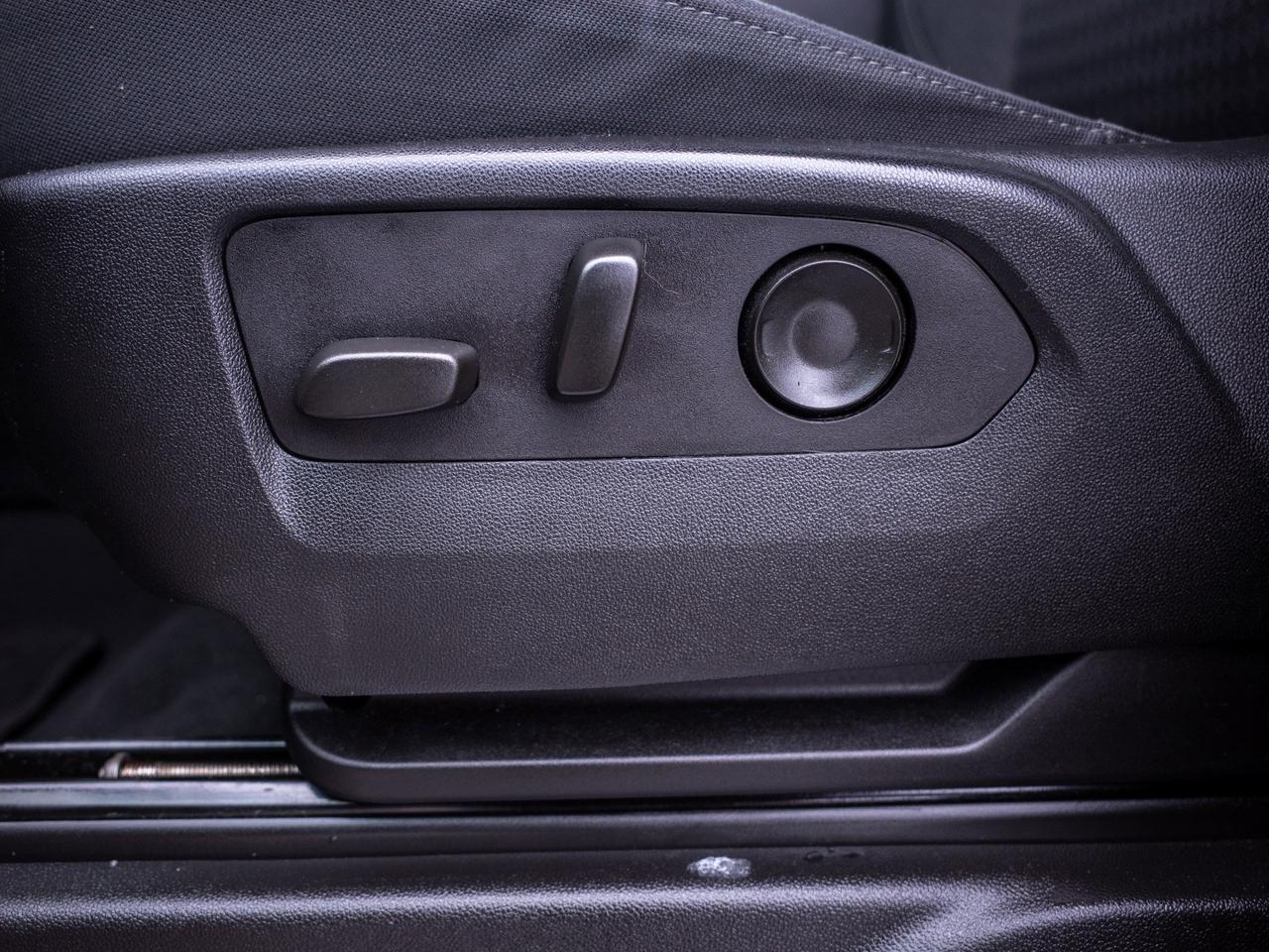 2024 GMC Yukon SLE - Three Row Seating   Remote Start Photo