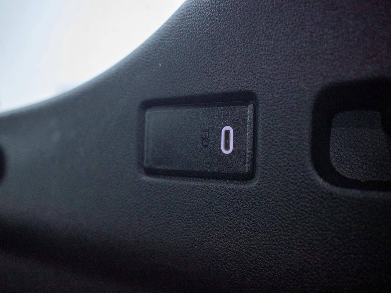 2024 GMC Yukon SLE - Three Row Seating   Remote Start Photo