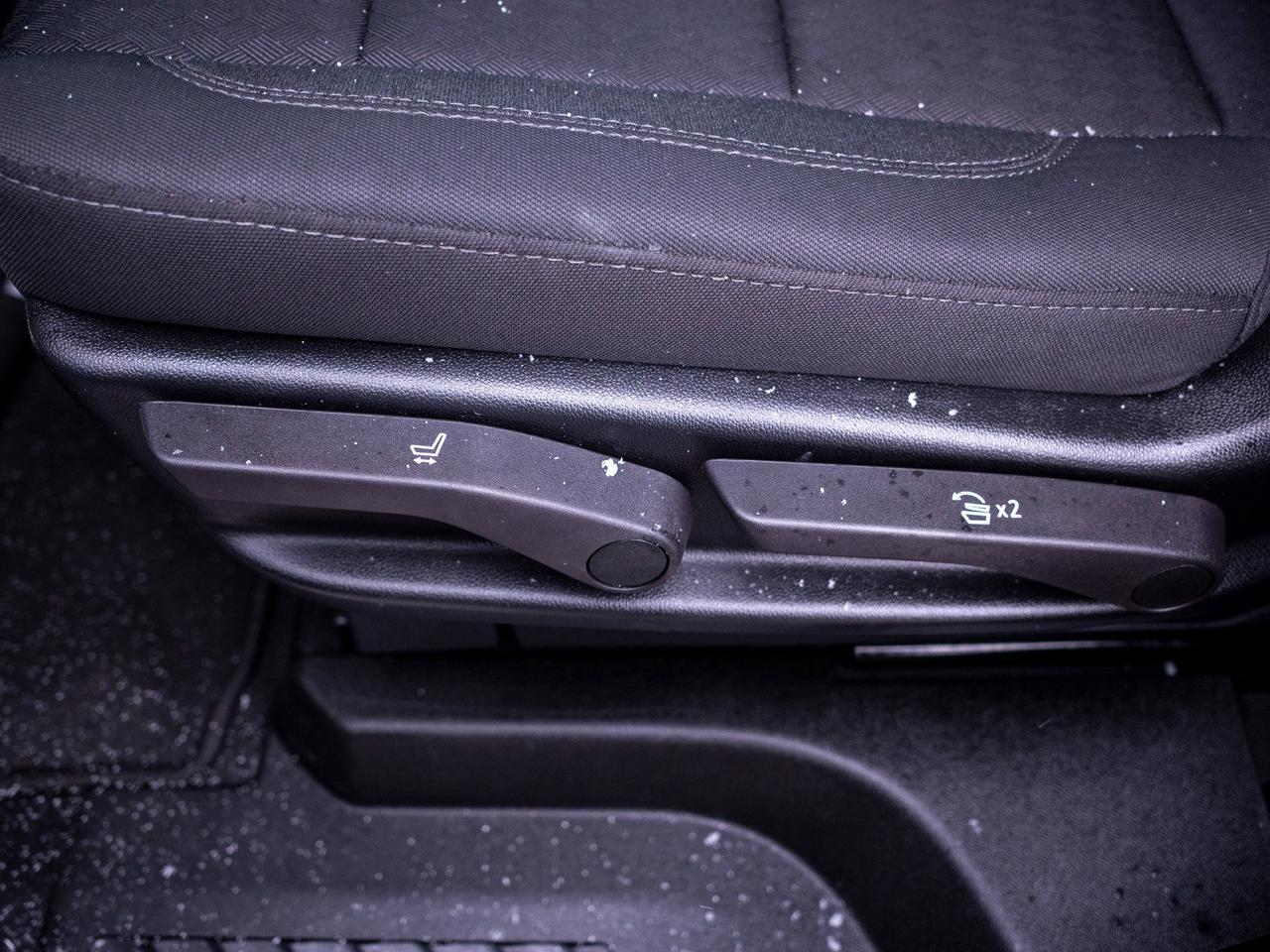 2024 GMC Yukon SLE - Three Row Seating   Remote Start Photo