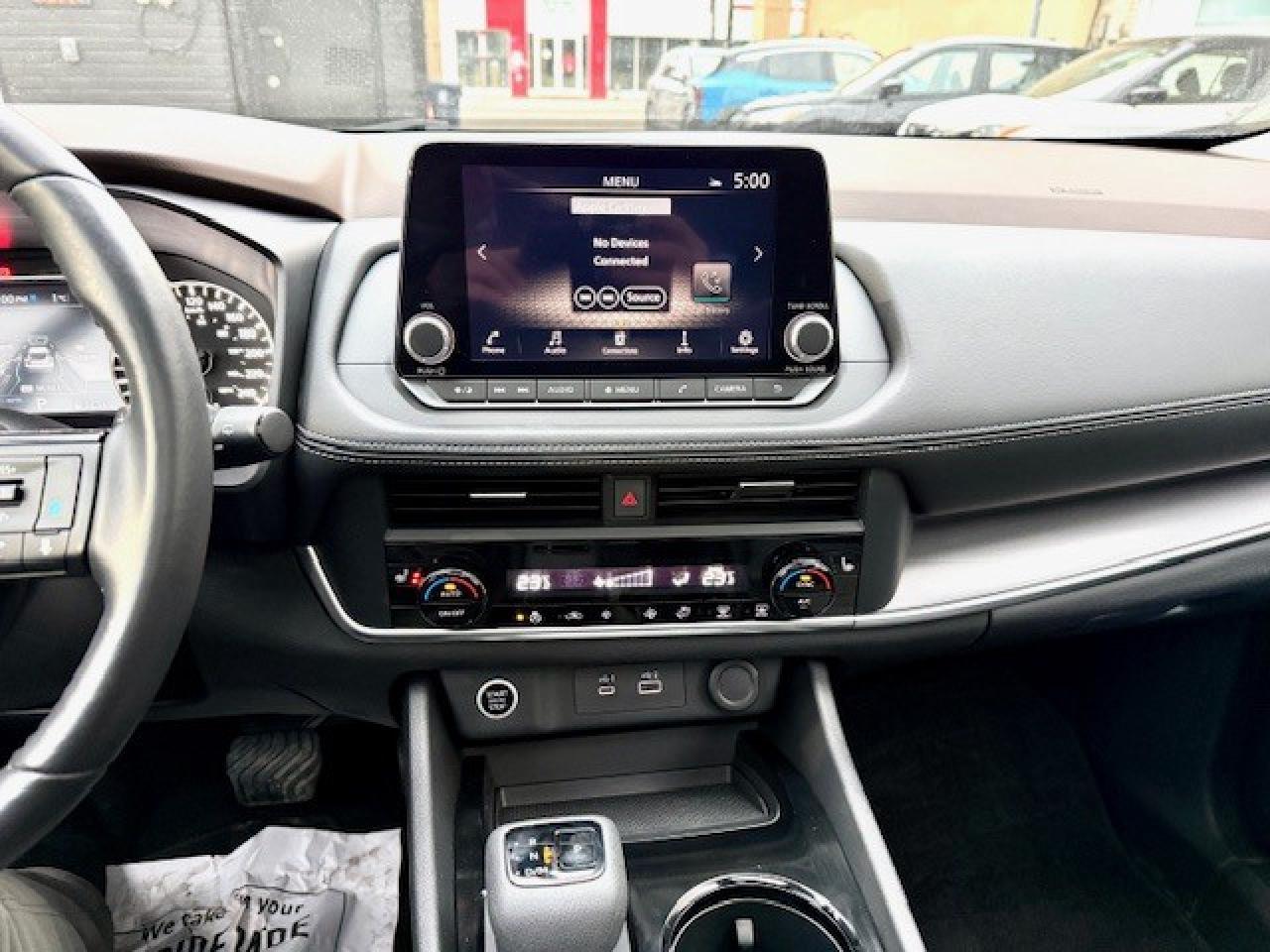 2023 Nissan Rogue SV AWD, MOONROOF, APPLE CARPLAY, PRO-PILOT, XM Photo