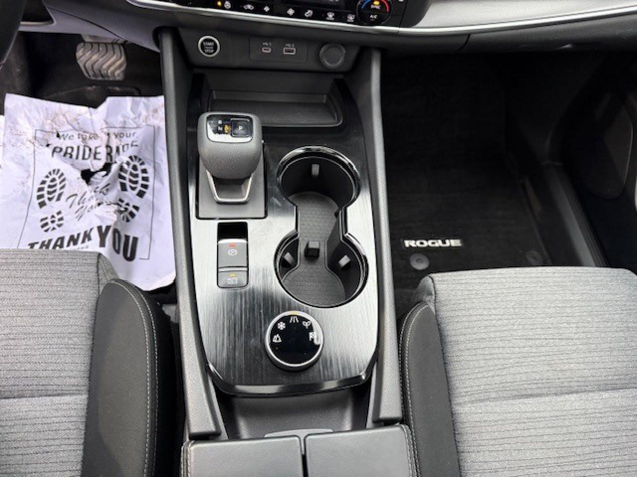 2023 Nissan Rogue SV AWD, MOONROOF, APPLE CARPLAY, PRO-PILOT, XM Photo