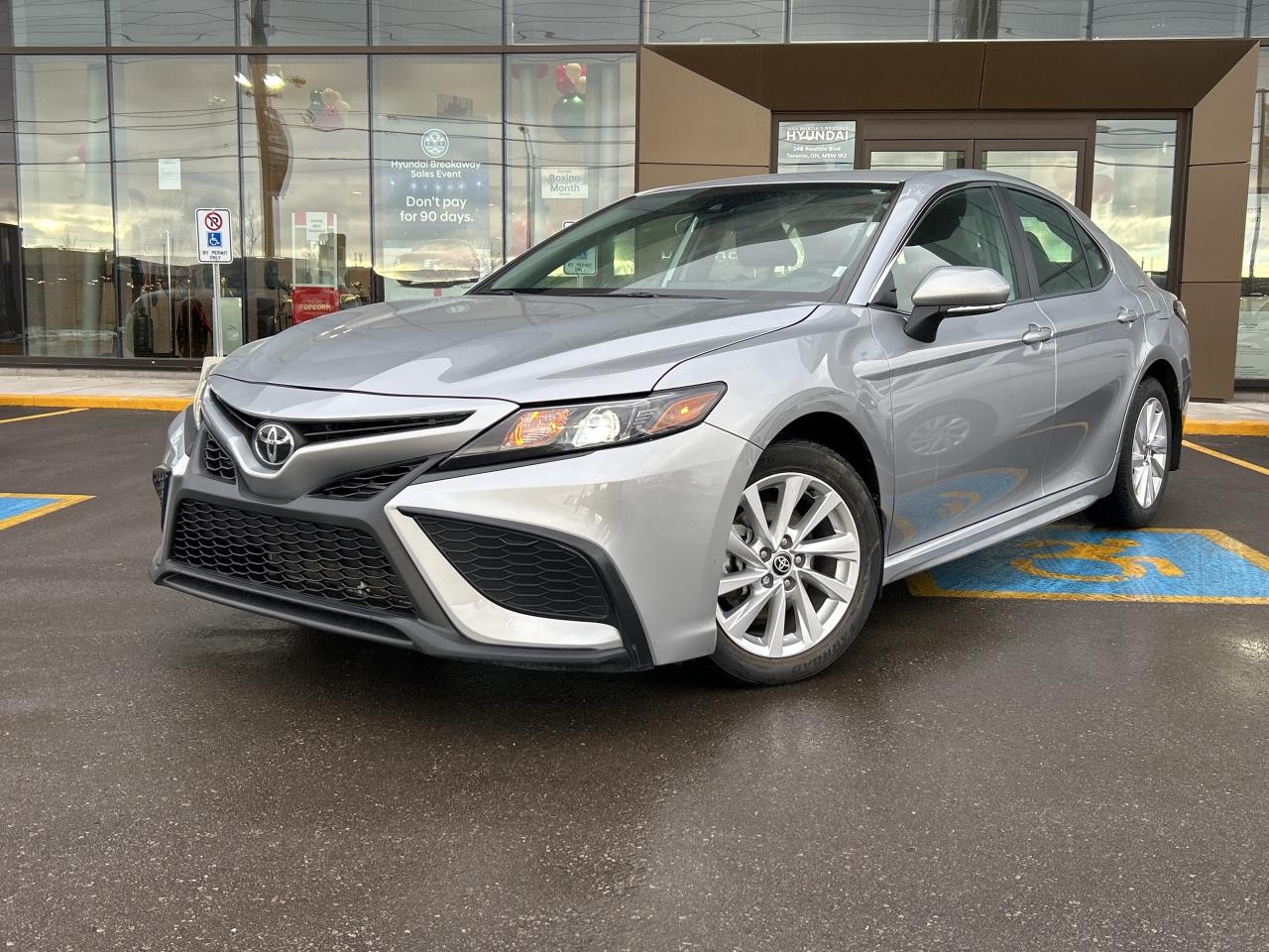 2024 Toyota Camry SE Auto   CLEAN CARFAX Photo