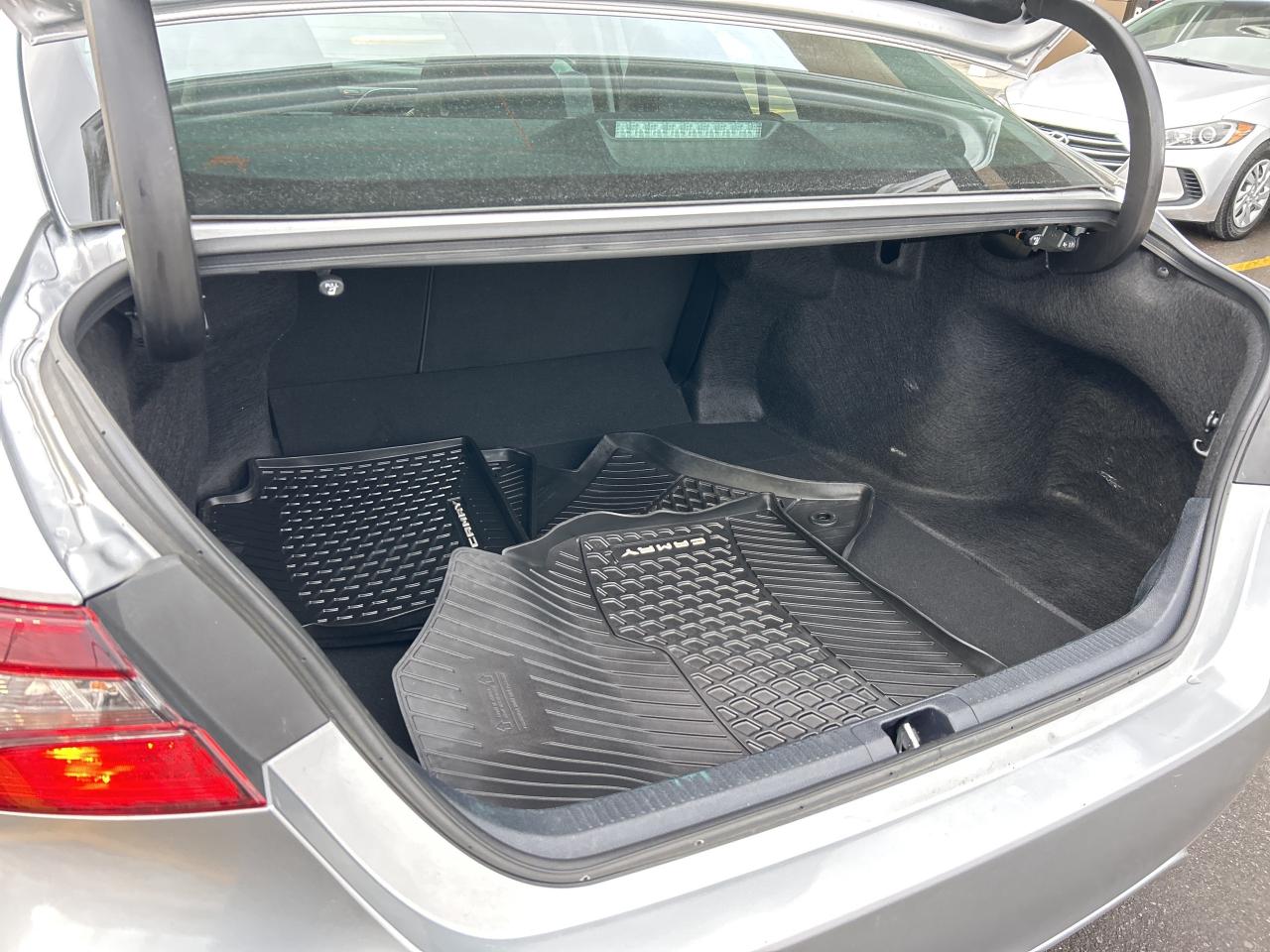 2024 Toyota Camry SE Auto   CLEAN CARFAX Photo